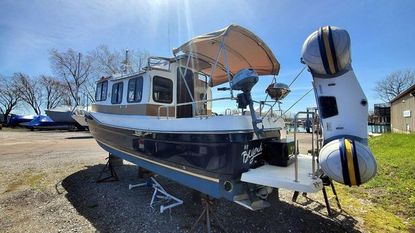 Ranger Tugs R-27 image