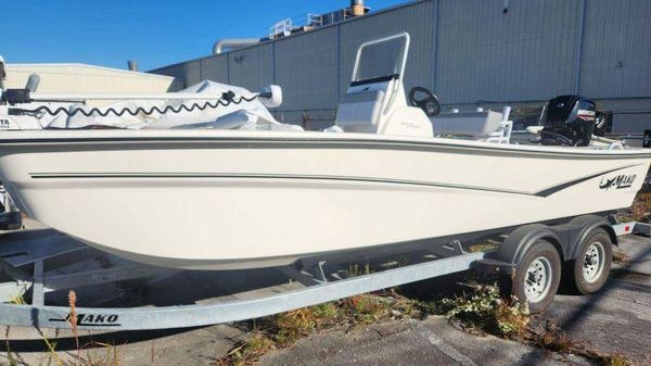 Mako Pro Skiff 19 CC 