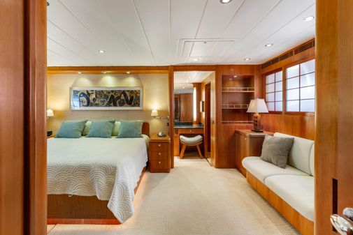 Horizon Custom Yacht image