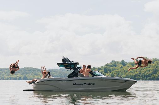 Mastercraft X22 image