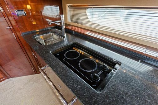 Sea Ray 450 Sundancer image