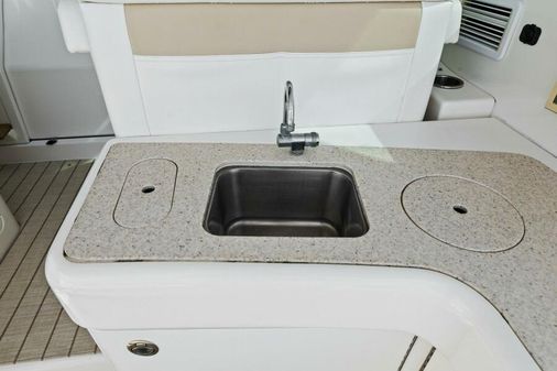 Sea Ray 450 Sundancer image