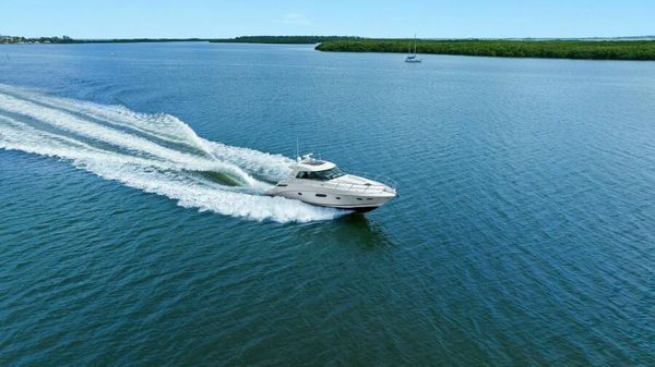 Sea Ray 450 Sundancer image