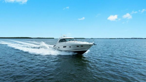 Sea Ray 450 Sundancer image