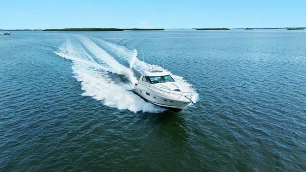 Sea Ray 450 Sundancer image