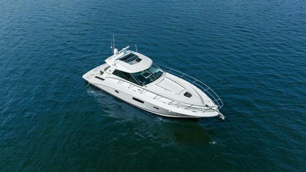 Sea Ray 450 Sundancer image