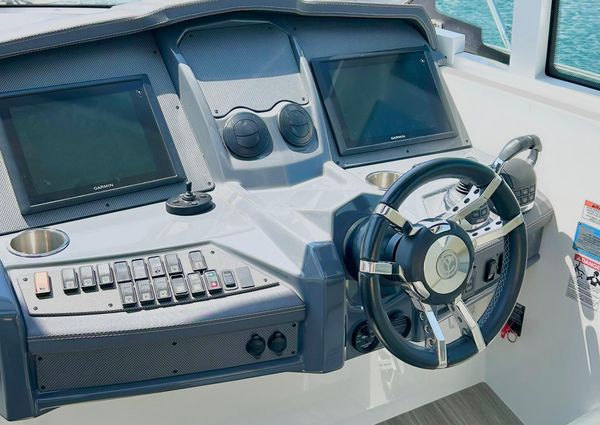 Cruisers Yachts 45 Cantius image