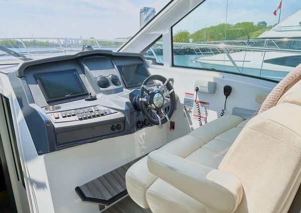 Cruisers Yachts 45 Cantius image