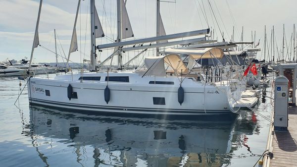 Hanse 418 