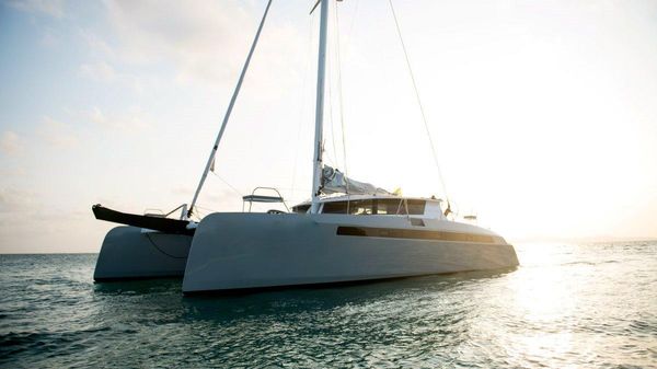 Catamaran Alibi 54