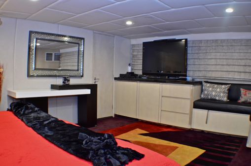 Broward Raised Bridge Motor Yacht image