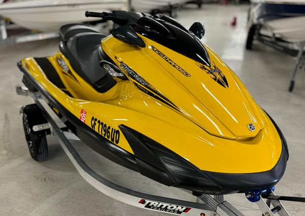 Yamaha-waverunner FZS image