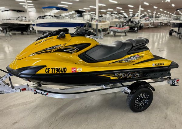 Yamaha-waverunner FZS image