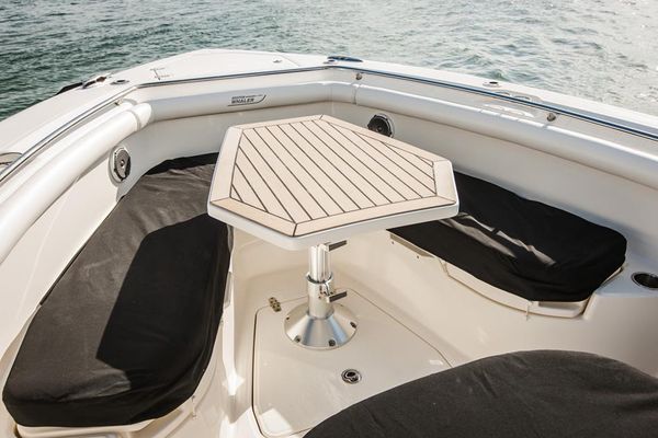 Boston Whaler 350 Outrage - main image