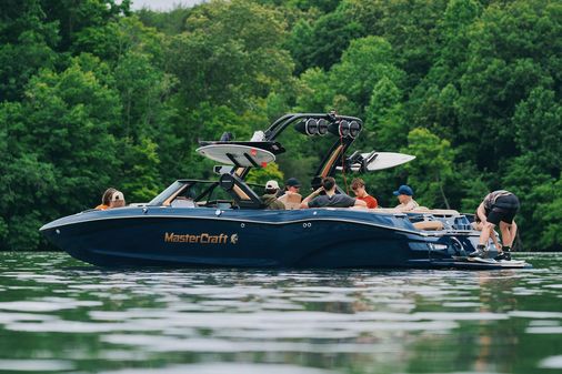 Mastercraft X24 image