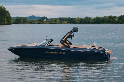 Mastercraft X24 image