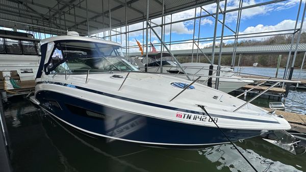 Regal 33 Express