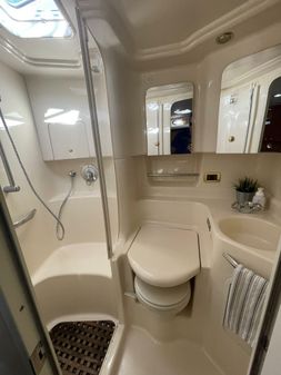 Sea Ray 380 Sundancer image