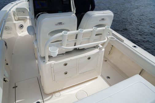 Cobia 262 Center Console image