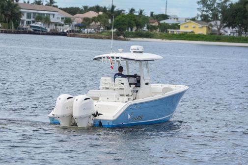 Cobia 262 Center Console image