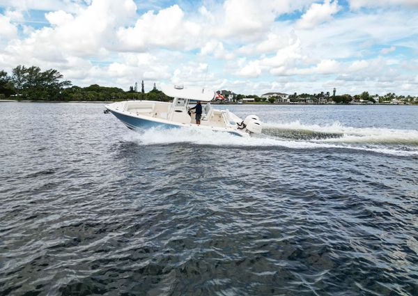 Cobia 262 Center Console image