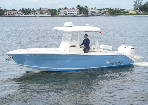 Cobia 262 Center Console image