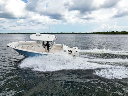 Cobia 262 Center Console image