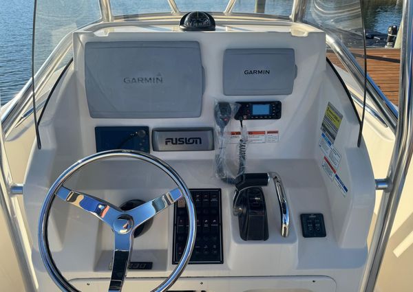 Pursuit C-230-CENTER-CONSOLE image