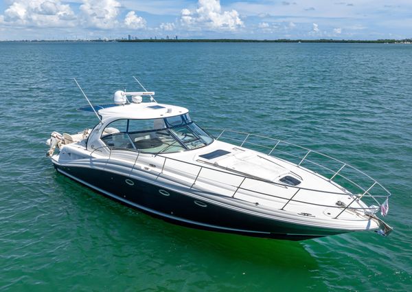 Sea Ray 420 Sundancer image