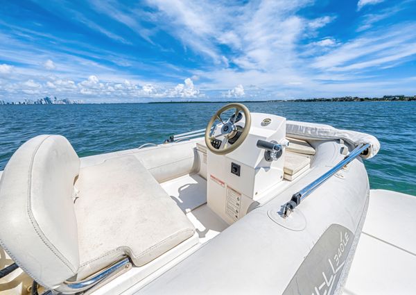 Sea Ray 420 Sundancer image