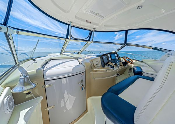 Sea Ray 420 Sundancer image