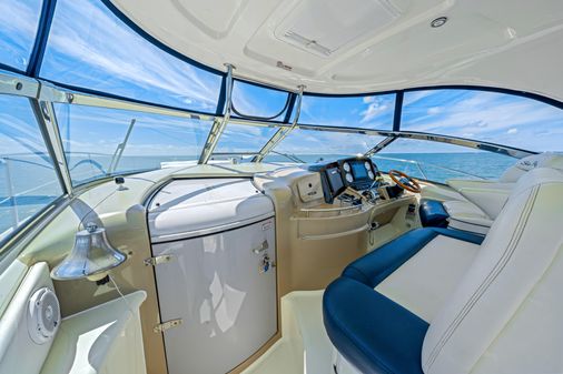 Sea Ray 420 Sundancer image