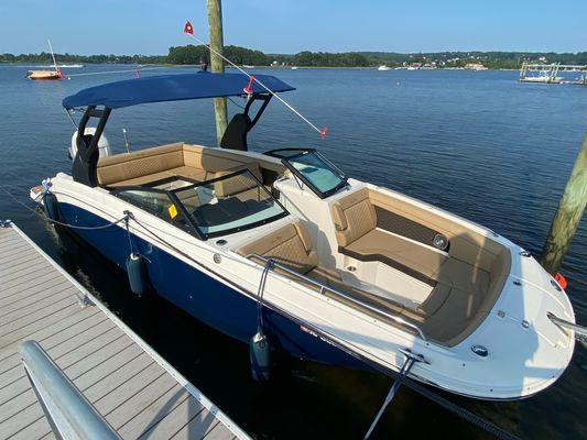 Sea Ray SDX 270 Outboard - main image
