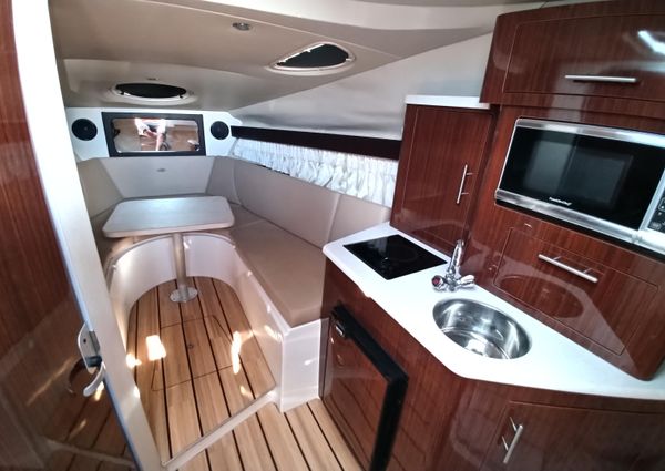 Regal 28 Express image