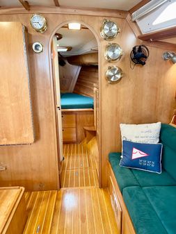 Freedom 45 Aft Cockpit image