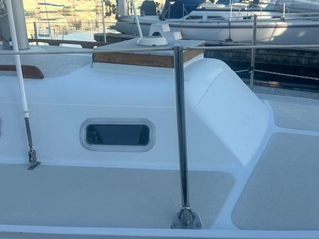 Ericson Yachts 32-2 image