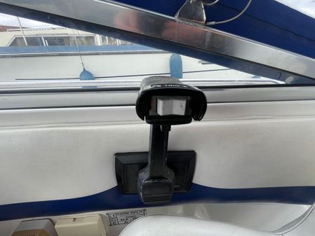 Glastron GS249 image