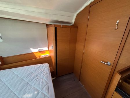 Jeanneau Sun Odyssey 410 image