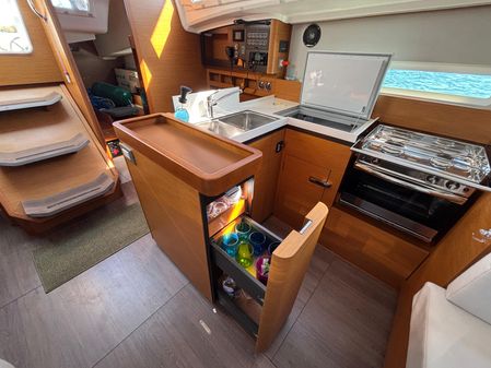 Jeanneau Sun Odyssey 410 image