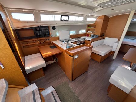 Jeanneau Sun Odyssey 410 image