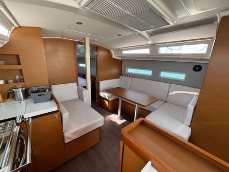 Jeanneau Sun Odyssey 410 image