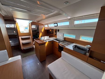 Jeanneau Sun Odyssey 410 image