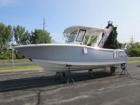 Robalo R270 image