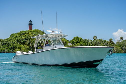 Yellowfin 39 image