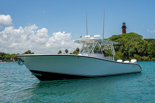 Yellowfin 39 image