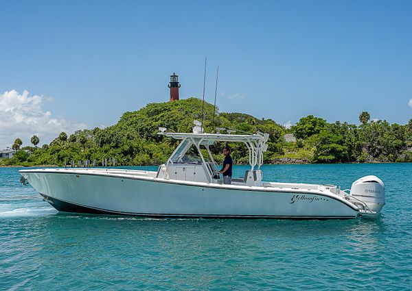 Yellowfin 39 image