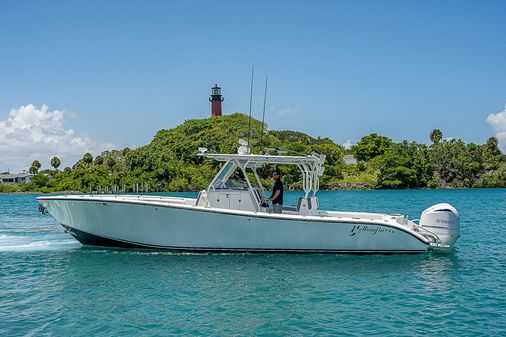 Yellowfin 39 image