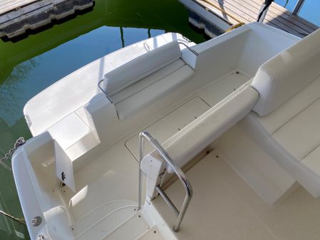 Silverton 442 Cockpit Motor Yacht image