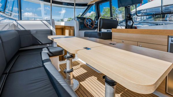 Odysseya Yachts PLATINUM 40 FLY image