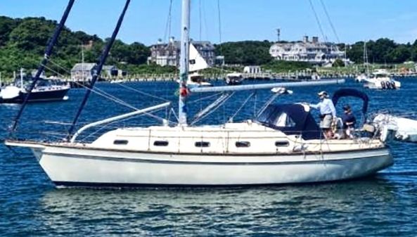 Island Packet 350 image